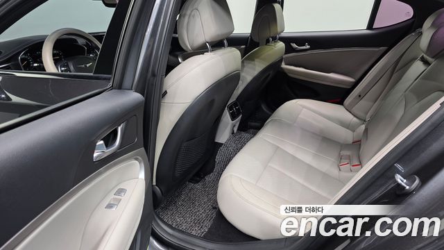 Genesis G70 Gasoline 2.0T 2WD 2021 — фото 11