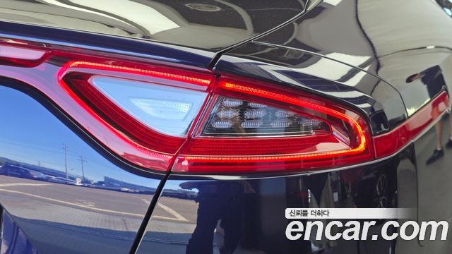Kia Stinger 2.0 Turbo 2WD Platinum 2020 — фото 23