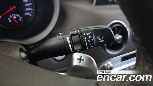 Kia Stinger 2.0 Turbo 2WD Platinum 2020 — фото 29