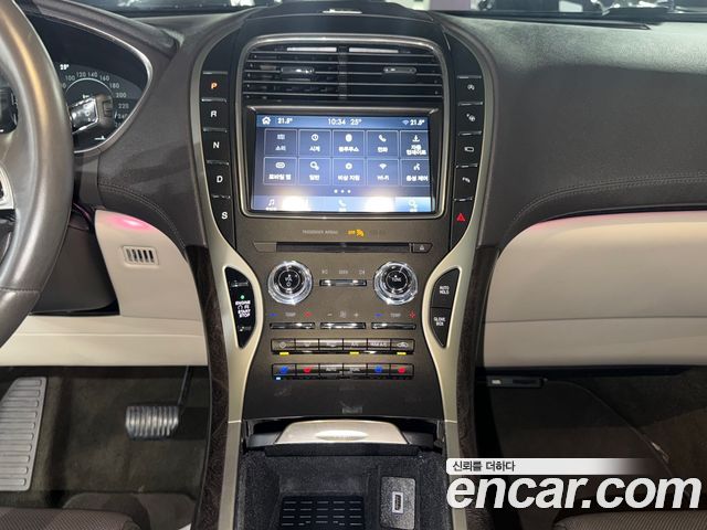 Lincoln Nautilus (I) 2.7 202A AWD 2020 — фото 7