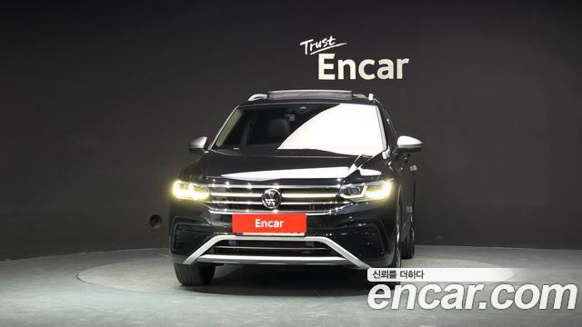 Volkswagen Tiguan Allspace 2.0 TSI Prestige 2023 — фото 3