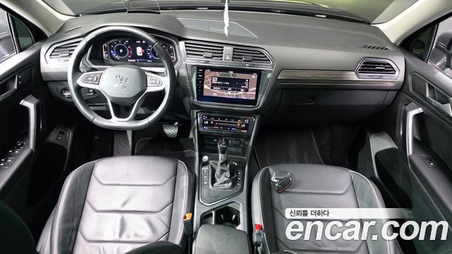 Volkswagen Tiguan Allspace 2.0 TSI Prestige 2023 — фото 7