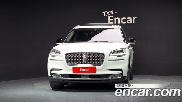 Lincoln Aviator (II) 3.0 Reserve  AWD 2020 — фото 3