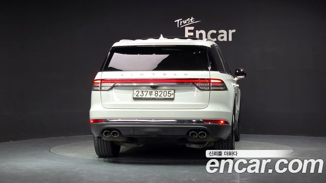 Lincoln Aviator (II) 3.0 Reserve  AWD 2020 — фото 4