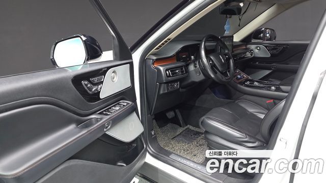 Lincoln Aviator (II) 3.0 Reserve  AWD 2020 — фото 10