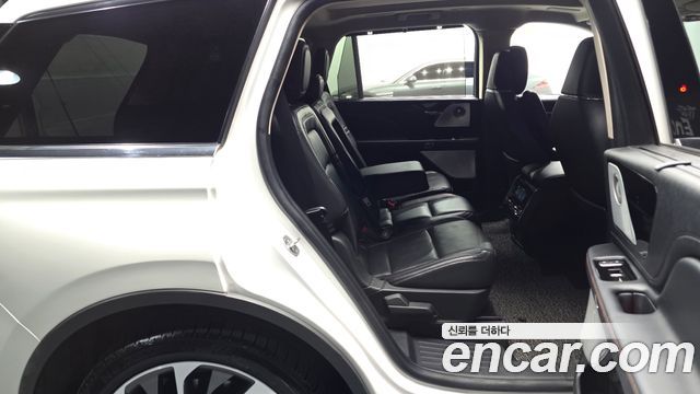 Lincoln Aviator (II) 3.0 Reserve  AWD 2020 — фото 11