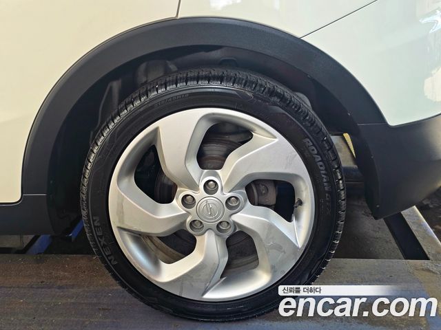 KG Mobility (SsangYong) Tivoli LX 2WD DLX 2015 — фото 5