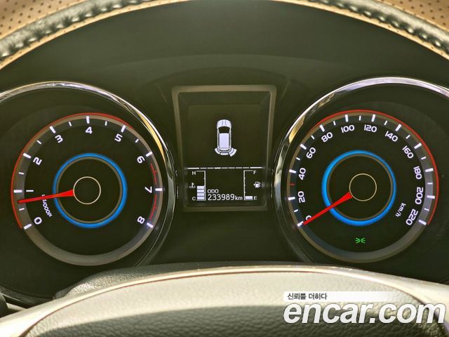 KG Mobility (SsangYong) Tivoli LX 2WD DLX 2015 — фото 8