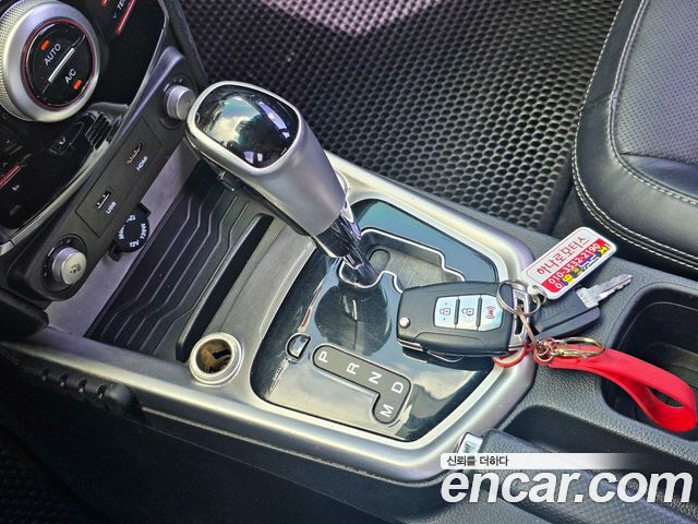 KG Mobility (SsangYong) Tivoli LX 2WD DLX 2015 — фото 9