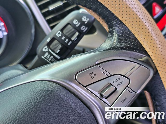 KG Mobility (SsangYong) Tivoli LX 2WD DLX 2015 — фото 17