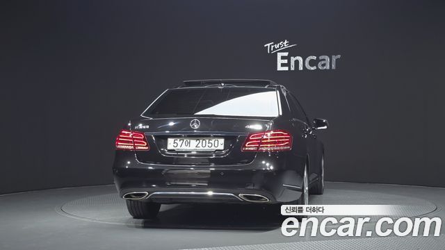 Mercedes-Benz E-Class (W212) E350 4MATIC Avantgarde 2014 — фото 4