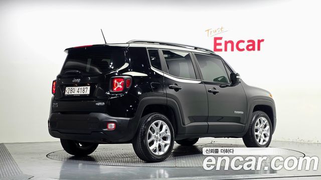 Jeep Renegade 2.0 Diesel Longitude AWD 2017 — фото 2