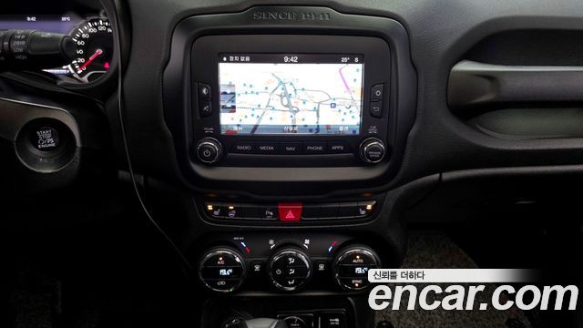Jeep Renegade 2.0 Diesel Longitude AWD 2017 — фото 13
