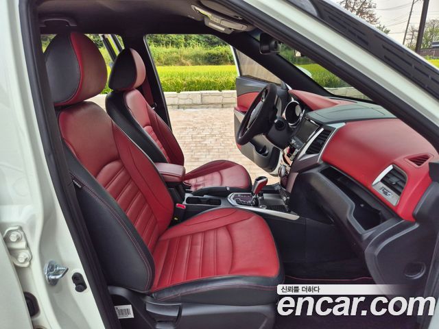 KG Mobility (SsangYong) Tivoli LX 2WD HI-DLX 2016 — фото 21
