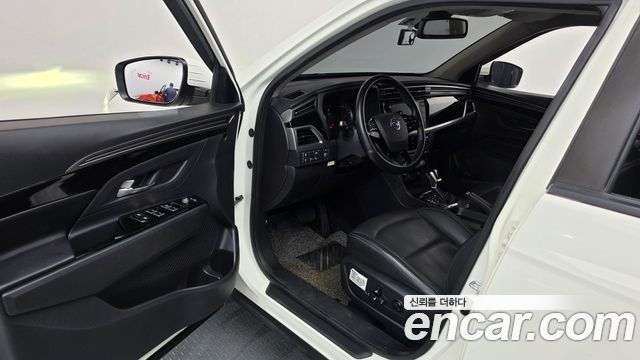 KG Mobility (SsangYong) Beautiful Korando Gasoline 1.5 2WD C5 Plus 2020 — фото 10