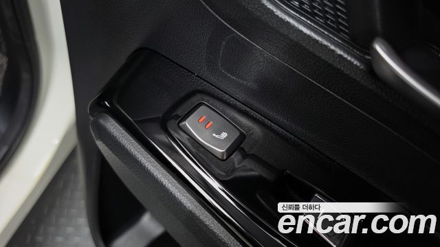 KG Mobility (SsangYong) Beautiful Korando Gasoline 1.5 2WD C5 Plus 2020 — фото 18