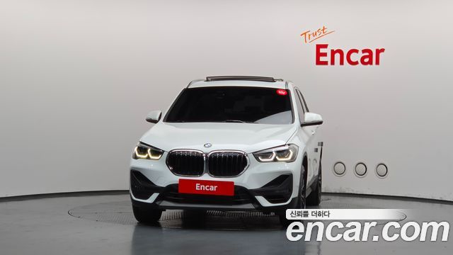 BMW X1 (F48) xDrive 20i Advantage 2020 — фото 3