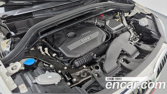BMW X1 (F48) xDrive 20i Advantage 2020 — фото 6