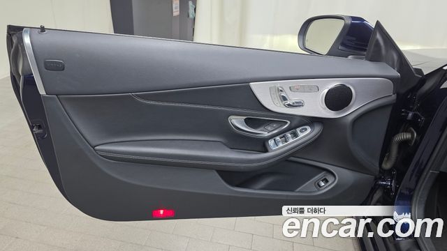 Mercedes-Benz C-Class (W205) C200 Cabriolet 2017 — фото 24