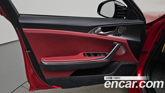 Kia Stinger 2.0 Turbo 2WD Platinum 2020 — фото 24