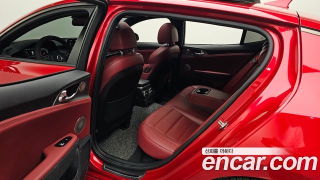 Kia Stinger 2.0 Turbo 2WD Platinum 2020 — фото 26