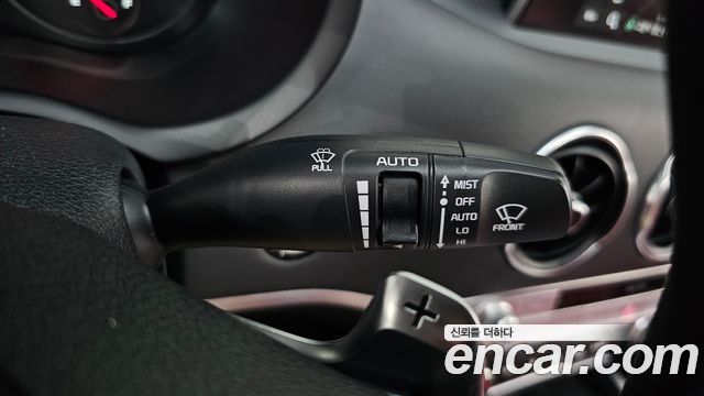 Kia Stinger 2.0 Turbo 2WD Platinum 2020 — фото 32