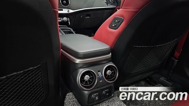 Kia Stinger 2.0 Turbo 2WD Platinum 2020 — фото 34