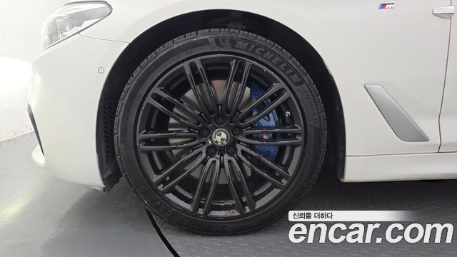 BMW 5 Series (G30) 540i xDrive M Sport Plus 2018 — фото 5