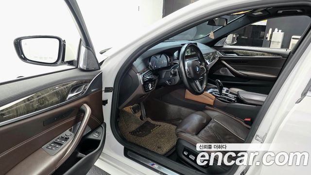 BMW 5 Series (G30) 540i xDrive M Sport Plus 2018 — фото 10