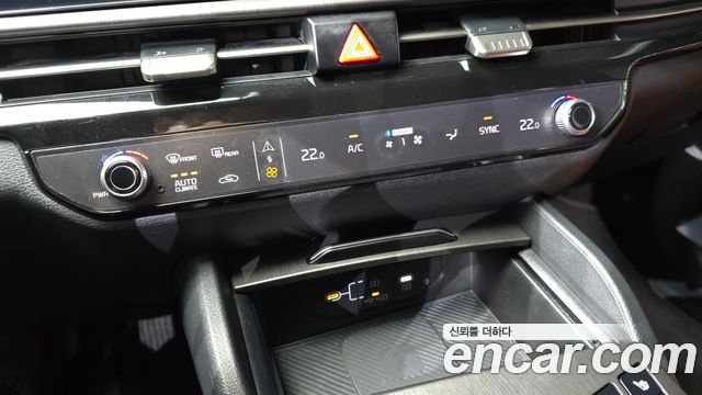 Kia Sportage (V) Gasoline 1.6 Turbo 2WD Signature X Line 2025 — фото 35