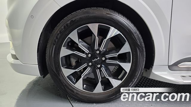 Kia Carnival (IV) Gasoline 9-Seater Hi-Limousine Signature 2023 — фото 5