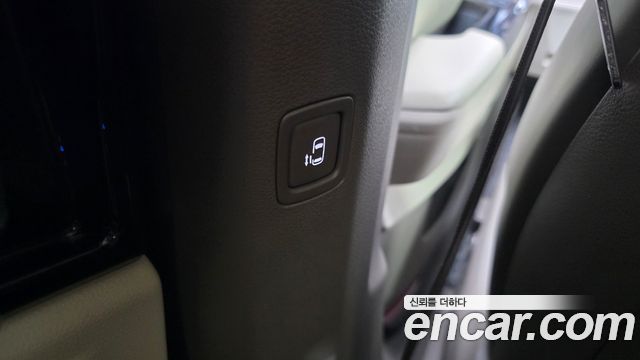 Kia Carnival (IV) Gasoline 9-Seater Hi-Limousine Signature 2023 — фото 29