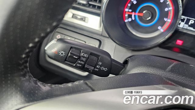 KG Mobility (SsangYong) Tivoli LX 2WD 2016 — фото 29