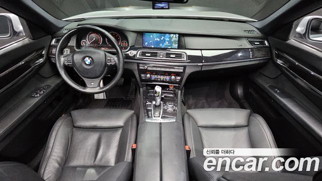 BMW 7 Series (F01) 740Li M Sports 2011 — фото 7