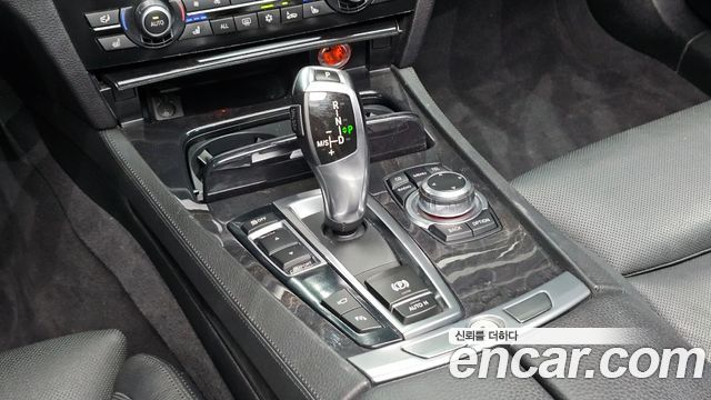 BMW 7 Series (F01) 740Li M Sports 2011 — фото 9