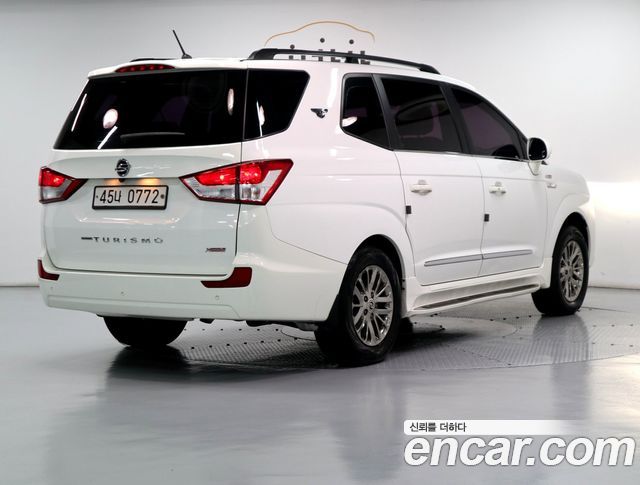 KG Mobility (SsangYong) Korando Turismo 4WD Extreme 9-seater 2015 — фото 3