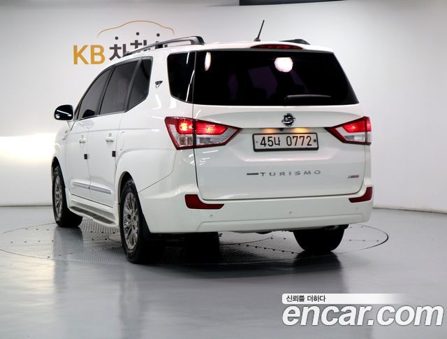 KG Mobility (SsangYong) Korando Turismo 4WD Extreme 9-seater 2015 — фото 4