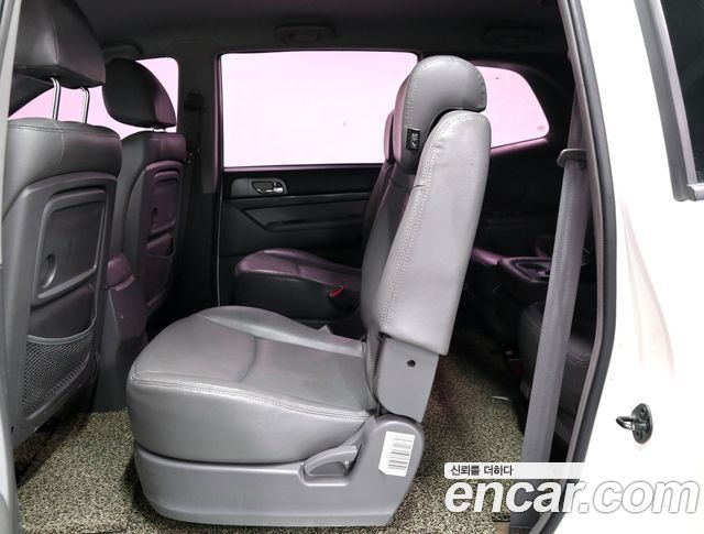 KG Mobility (SsangYong) Korando Turismo 4WD Extreme 9-seater 2015 — фото 10