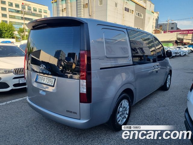 Hyundai Staria Cargo 5-Seater Modern 2022 — фото 4