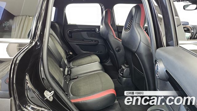 MINI Cooper S Countryman JCW 2nd 2018 — фото 12