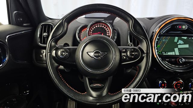 MINI Cooper S Countryman JCW 2nd 2018 — фото 13