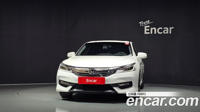 Honda Accord 2.4 9th 2016 — фото 3