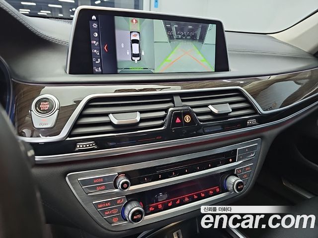 BMW 7 Series (G11) 750Li xDrive Prestige 2016 — фото 10