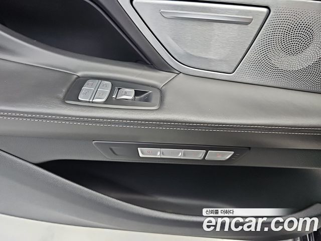 BMW 7 Series (G11) 750Li xDrive Prestige 2016 — фото 17