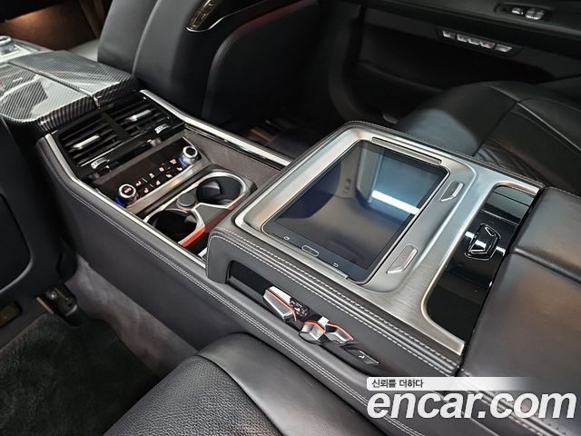 BMW 7 Series (G11) 750Li xDrive Prestige 2016 — фото 18