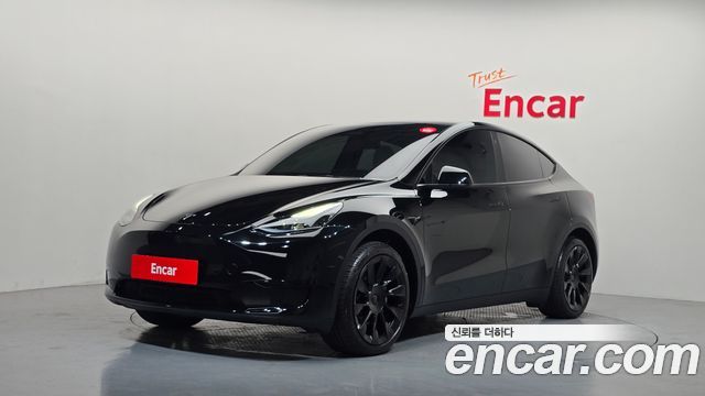 Tesla Model Y RWD 2023 — фото 1