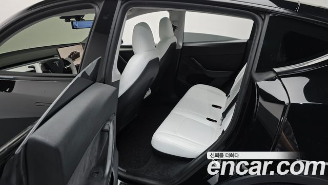 Tesla Model Y RWD 2023 — фото 11
