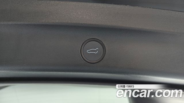 Tesla Model Y RWD 2023 — фото 16