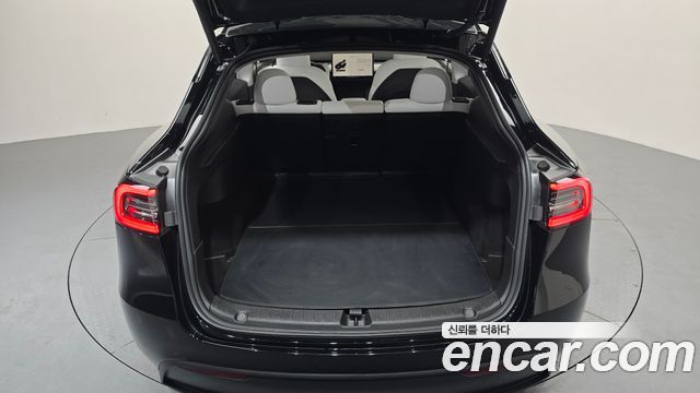 Tesla Model Y RWD 2023 — фото 17