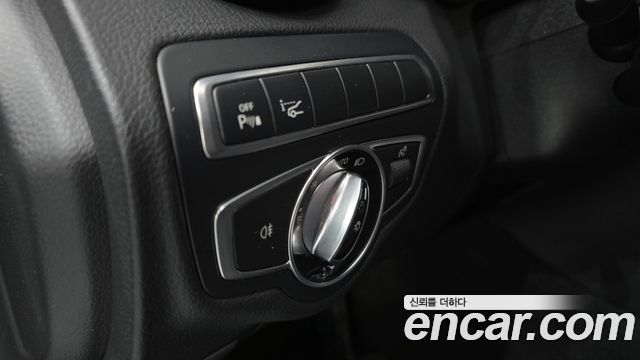 Mercedes-Benz C-Class (W205) C220 d Avantgarde 2017 — фото 28